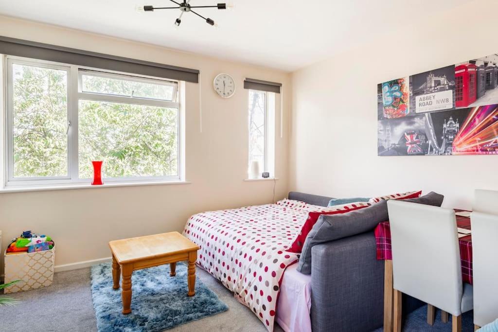 Holiday home Charming Entire 2-bedroom House In